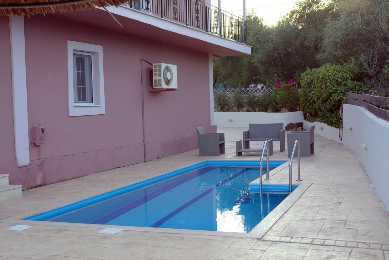 דירות ליקסורי Ionian Balcony מראה חיצוני תמונה