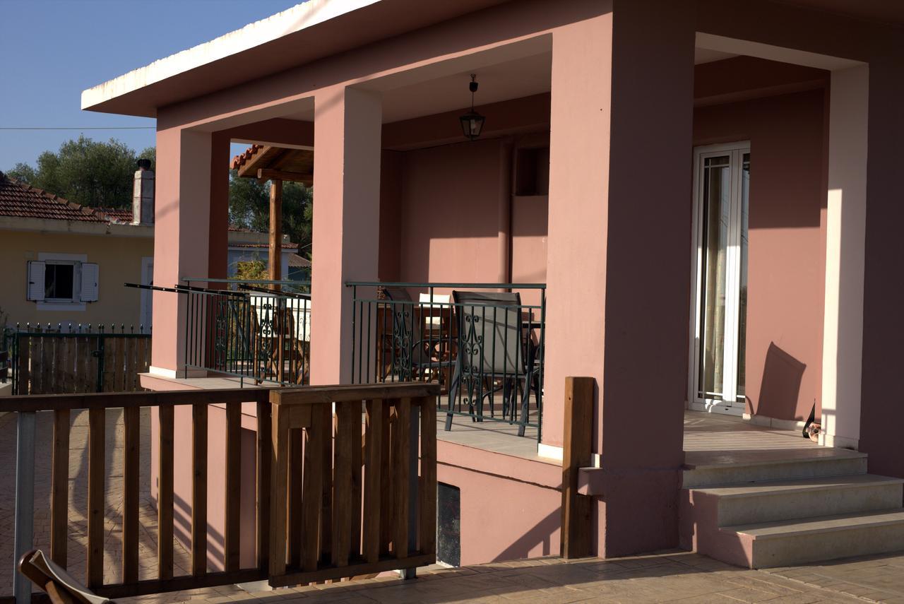 דירות ליקסורי Ionian Balcony מראה חיצוני תמונה