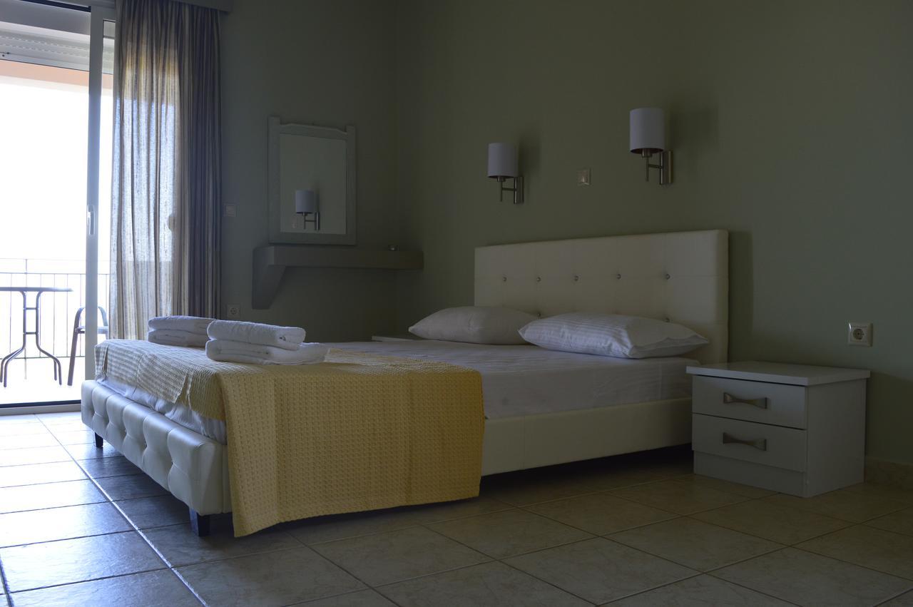 דירות ליקסורי Ionian Balcony מראה חיצוני תמונה