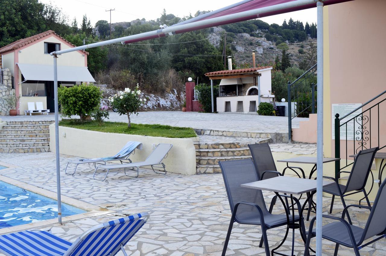 דירות ליקסורי Ionian Balcony מראה חיצוני תמונה