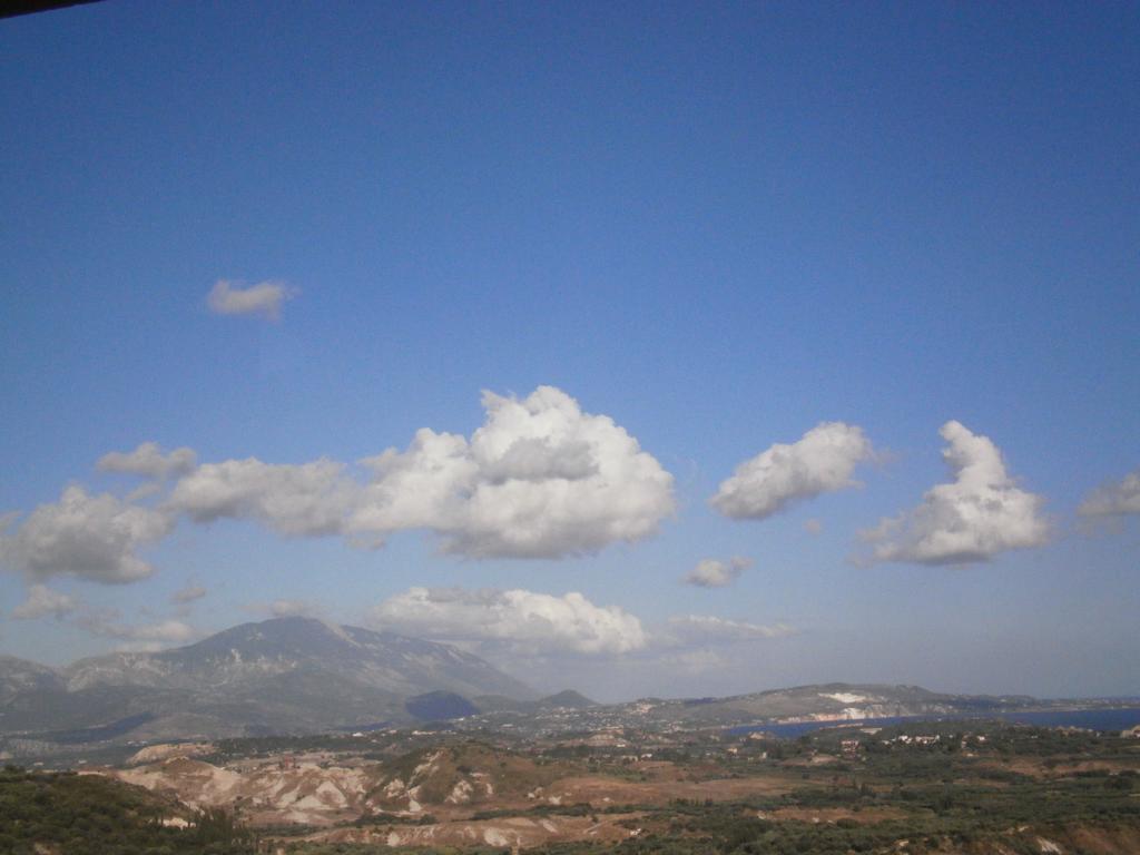 דירות ליקסורי Ionian Balcony מראה חיצוני תמונה
